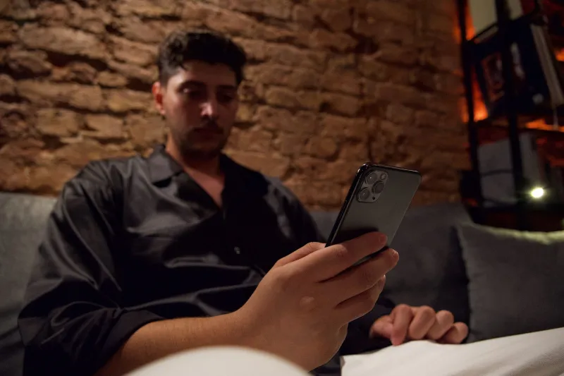 Small Screen, Big Risks: The Hidden Ways Mobile Gaming Rewires Your Betting Behaviour